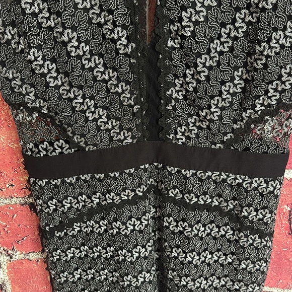 Few Moda Black Lace women Dress - Medium - Picture 7 of 15